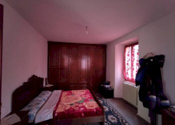 Camera da letto - Quadrilocale vicolo Somisso, Laveno-Mombello - foto 36