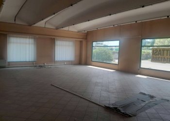 20250620_142954 - Locale Commerciale strada piemonte, 29, Bricherasio - foto 9