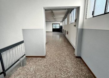 Magazzino - Negozio via Pietro Ruggeri da Stabello, Bergamo - foto 5