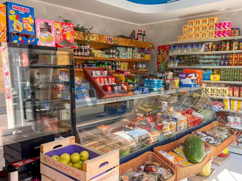 Interno non residenziale - Alimentari - Gastronomia corso Aurelio Saffi, Faenza - foto 3