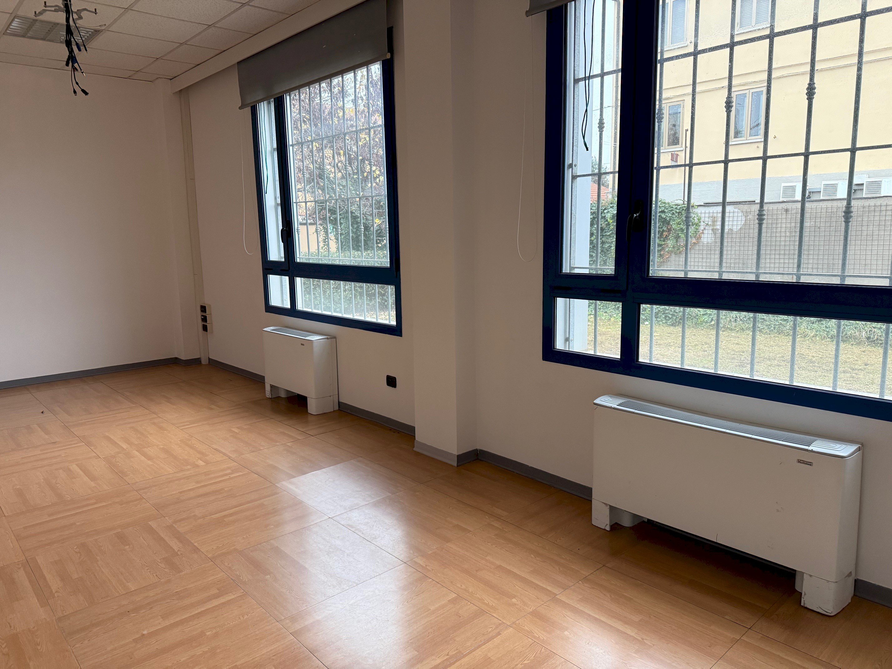 Ufficio via di Corticella, 181, Bologna (zona Croce Coperta) - foto 2