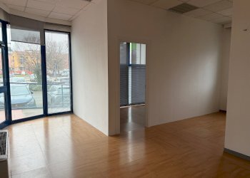 Ufficio via di Corticella, 181, Bologna (zona Croce Coperta) - foto 9