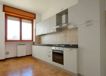 Three-room apartment Alba - photo 2