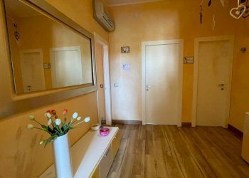 Apartment Reggio nell'Emilia - photo 5