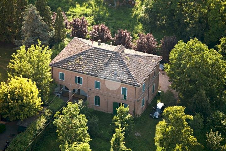 Villa Via dei cavi, Carpi - photo 1