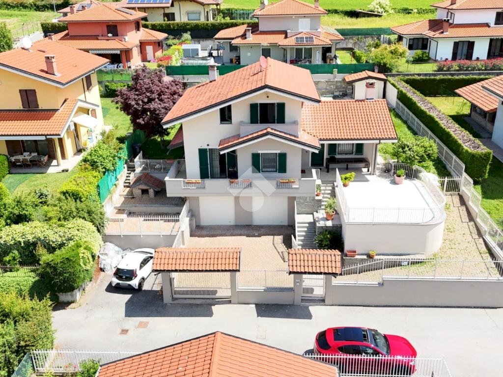 Villa Via Rialetto, Bollengo - photo 1