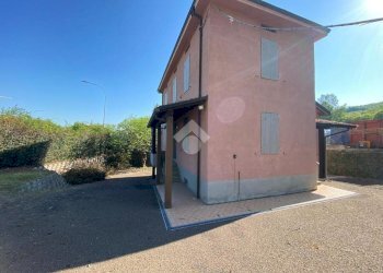 Trilocale Strada provinciale 308, Fornovo di Taro - foto 4