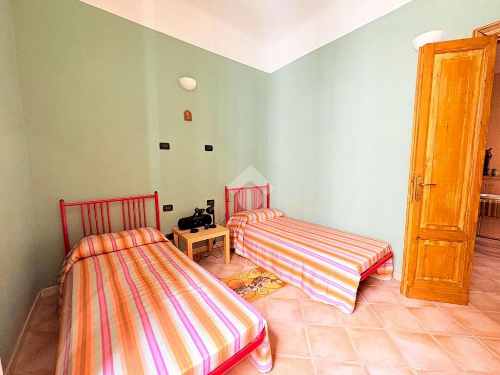 Four-room apartment Via Orazio Grassi, Savona (neighborhood Centro) - photo 3