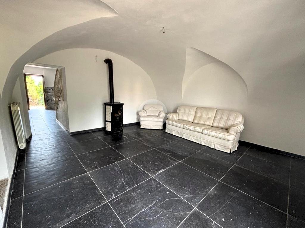 Semi-detached house Cantone Gianmaria, Castelletto Cervo - photo 2