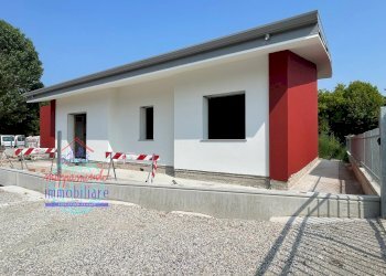 Foto 15 - Villa MONSIGNOR VINCENZO GANDOLFI
 
SNC, Castello d'Argile - foto 9