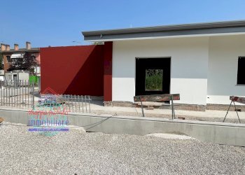 Foto 17 - Villa MONSIGNOR VINCENZO GANDOLFI
 
SNC, Castello d'Argile - foto 11