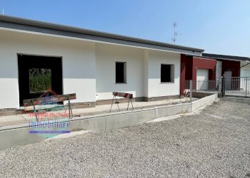 Foto 16 - Villa MONSIGNOR VINCENZO GANDOLFI
 
SNC, Castello d'Argile - foto 10