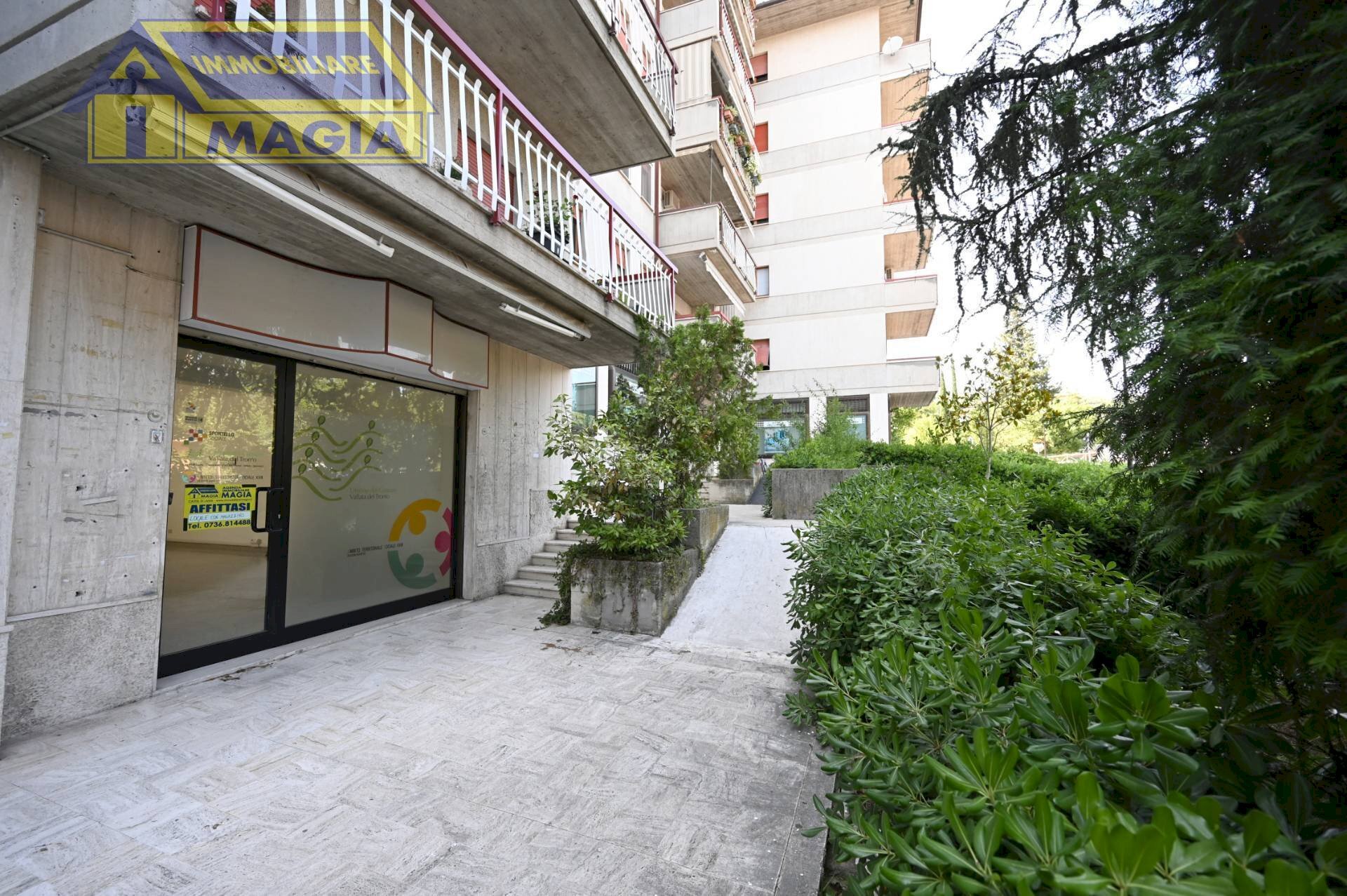 Foto 3 - Commercial Premises 25, Castel di Lama - photo 3