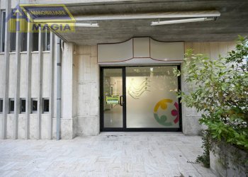 Foto 1 - Locale Commerciale 25, Castel di Lama - foto 1