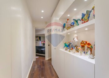 Hall / corridoio - Villa Via Luigi Cherubini, Roma - foto 24