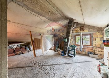 Parcheggio - Casa semi indipendente Via Torrette
 
18, Maiolati Spontini - foto 15