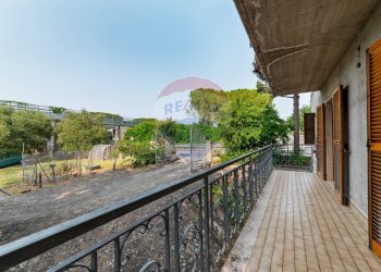 Balcone - Casa semi indipendente Via Torrette
 
18, Maiolati Spontini - foto 24