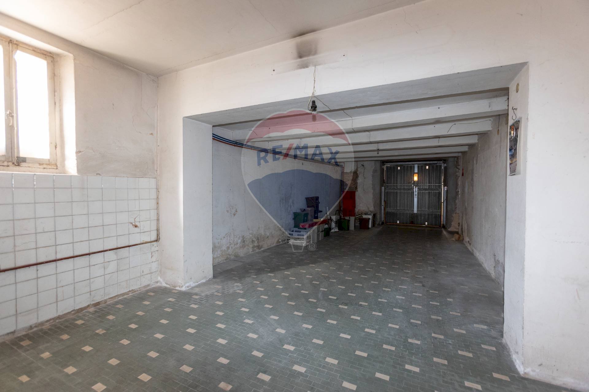 Parcheggio - Box Via Castelfidardo
 
33, Jesi - photo 3