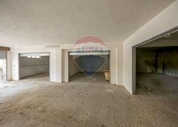 Parcheggio - Box via quattro novembre
 
62, Mascalucia - foto 9