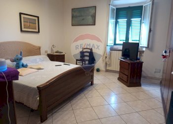 Camera / camera da letto - Four-room apartment Piombino - photo 7