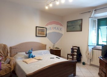 Camera / camera da letto - Four-room apartment Piombino - photo 8