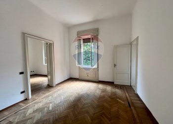 Stanza vuota - Appartamento Via Cisterna Del Follo
 
1, Ferrara - foto 2