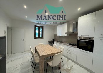 Foto 1 - Casa indipendente VIA CRISTOFORO COLOMBO, Castelbellino - foto 1