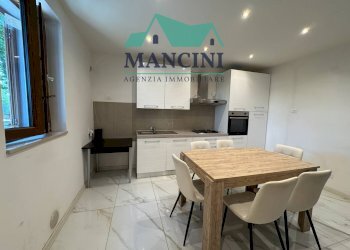 Foto 3 - Casa indipendente VIA CRISTOFORO COLOMBO, Castelbellino - foto 3