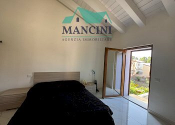 Foto 2 - Casa indipendente VIA CRISTOFORO COLOMBO, Castelbellino - foto 2