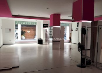 Foto 9 - Negozio Via Giordano Bruno
 
27, Rimini - foto 9