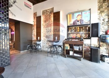 Sala da pranzo - Bar Tavola Calda - Fredda corso Marconi
 
73, Arona - foto 12