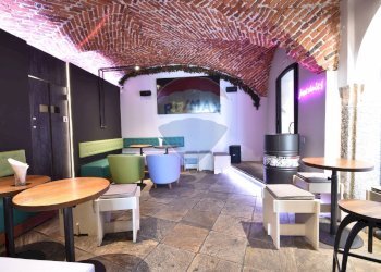 Sala da pranzo - Bar Tavola Calda - Fredda corso Marconi
 
73, Arona - foto 20