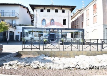 Edificio all\'aperto - Bar Tavola Calda - Fredda corso Marconi
 
73, Arona - foto 30