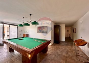 Piscina - Villa Via Enrico fermi
 
18, Sumirago - foto 42