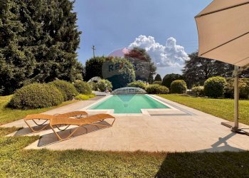 Piscina - Villa Via Enrico fermi
 
18, Sumirago - foto 61