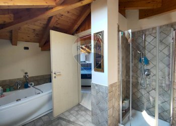 Bagno - Villa Via Enrico fermi
 
18, Sumirago - foto 80