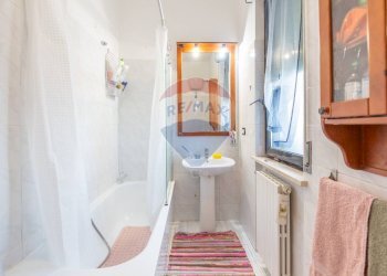 Bagno - Stabile - Palazzo via Pitagora
 
17, San Giovanni Teatino - foto 34