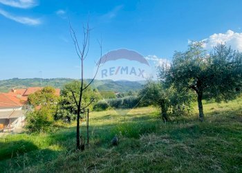 Giardino - Rustico Via Colli
 
127, Fara Filiorum Petri - foto 6