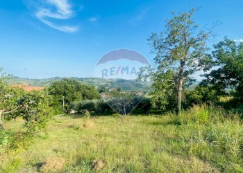 Vista delle montagne - Rustico Via Colli
 
127, Fara Filiorum Petri - foto 9