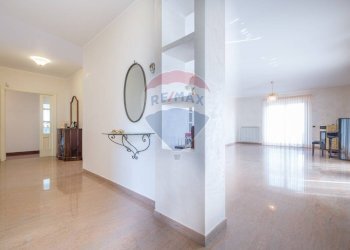 Hall / corridoio - Villa Gissi - foto 10