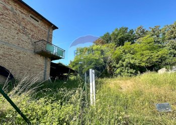 Giardino - Casa semi indipendente Contrada Collemarino
 
65, Miglianico - foto 15