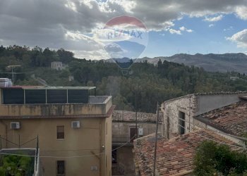 Edificio all\'aperto - Independent house Via Cartagine
 
8-10, Caccamo - photo 32