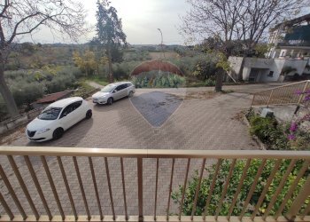 Balcone - Casa indipendente Torrevecchia Teatina - foto 3