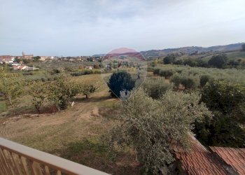Vista delle montagne - Casa indipendente Torrevecchia Teatina - foto 4