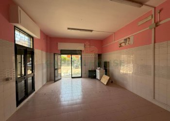 Foto 4 - Locale Commerciale viale europa, Siano - foto 4