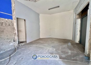 Foto 3 - Locale Commerciale via gugliemo marconi
 
37, Sant'Antimo - foto 3