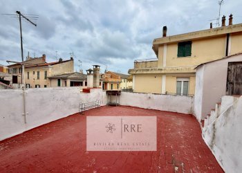 Foto 2 - Casa semi indipendente via Nunzio Cesare Regina, Pietra Ligure - foto 2