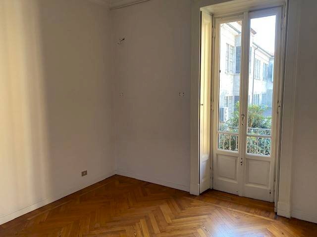 Camera da letto - Four-room apartment via Spartaco, 10, Milano - photo 3