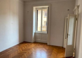 Camera da letto - Quadrilocale via Spartaco, 10, Milano - foto 1