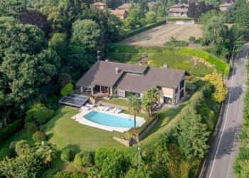 Piscina - Villa via Francesco Inzoli, 9, Tradate - foto 4